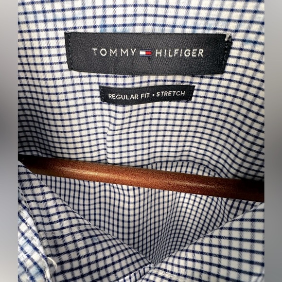 Tommy Hilfiger Men’s Button-Up Shirt – Size Medium - Picture 4 of 5